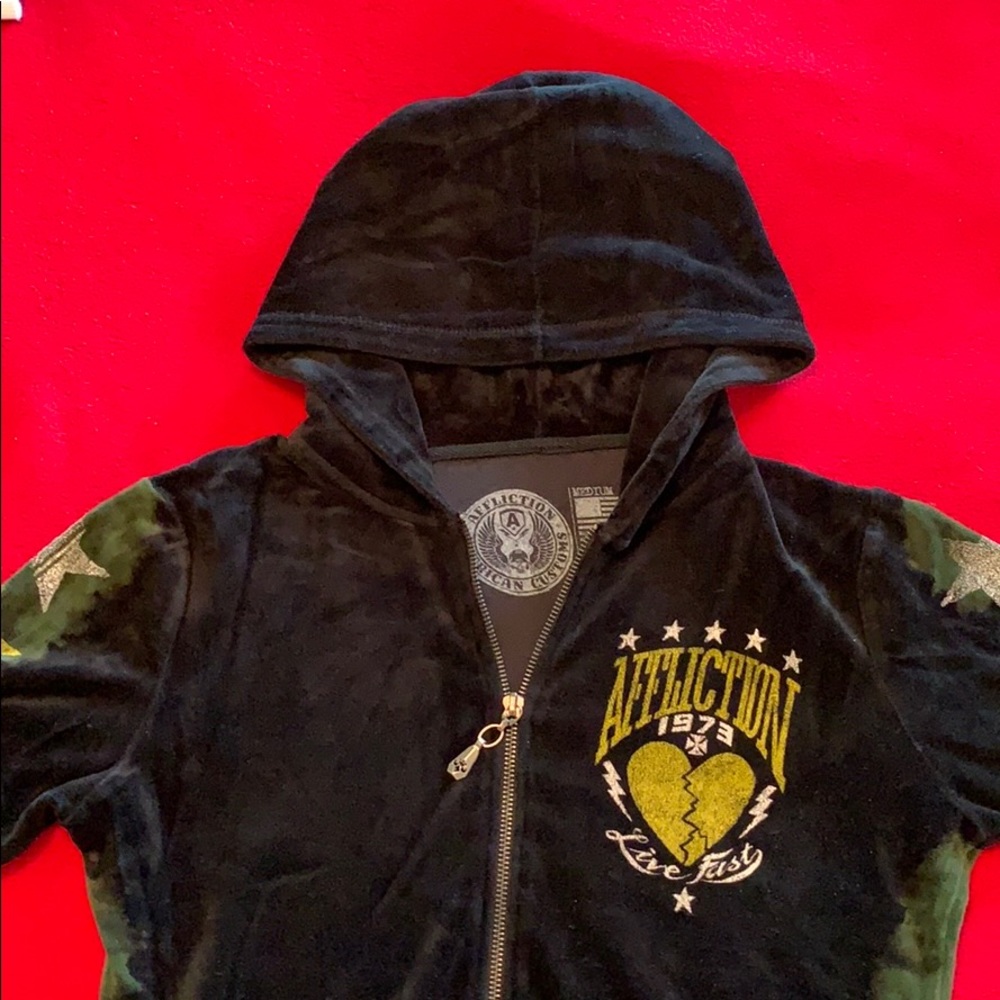 Affliction woman’s M  zip up sweatshirt